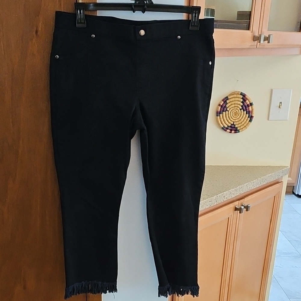 Utopia by Hue Cotton Stretch Black Pants
